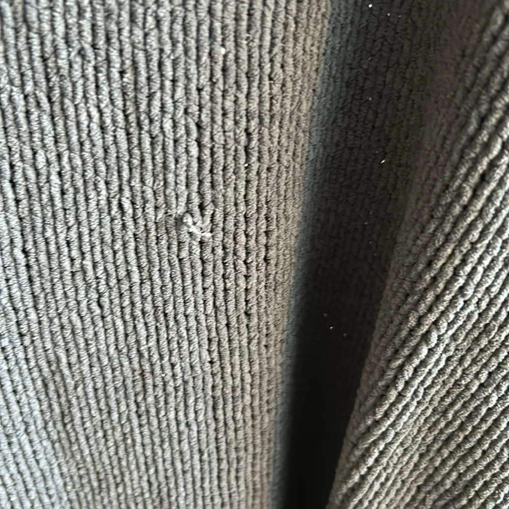 Aerie sweater/sweatshirt - Picture 3 of 4